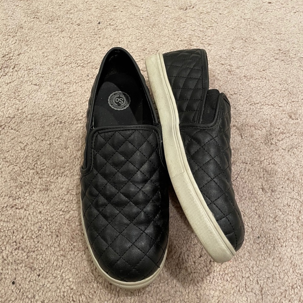 Slip on shoes - Picture 1 of 1